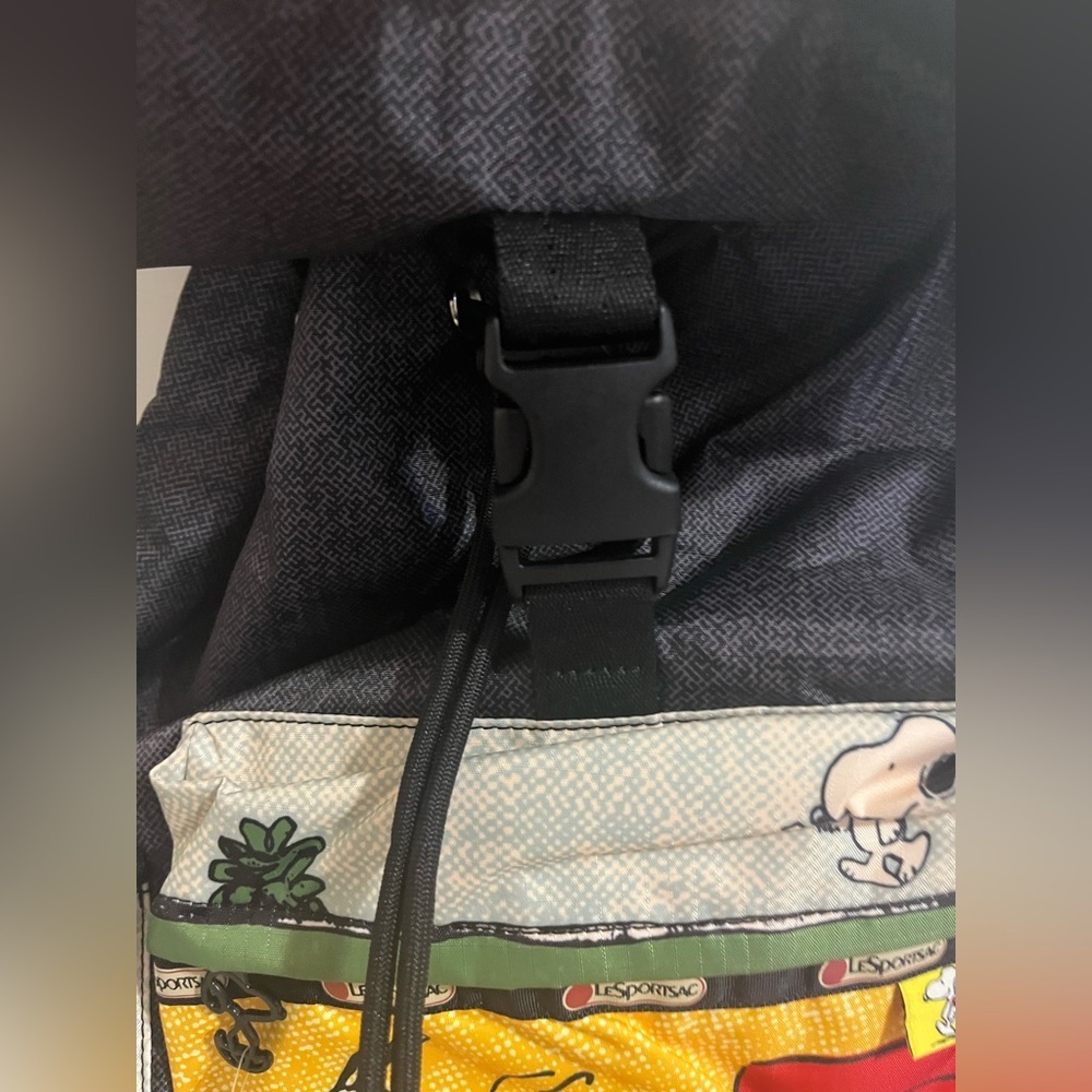LeSportSac-PEANUTS/Snoopy Voyager Backpack - Picture 3 of 13